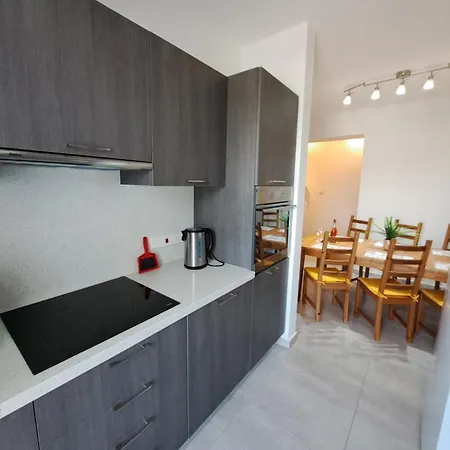 Albert's St Lazarus 402 B - First Floor Apartment Larnaca