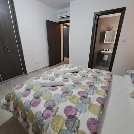 Albert's St Lazarus 402 B - First Floor Apartment *